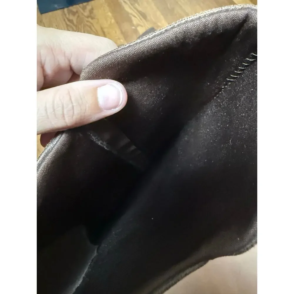 BareTraps quintona brown